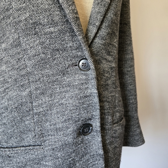 VINCE Wool Grey Herringbone Tweed Blazer/ Jacket. Size 4 - Picture 4 of 14